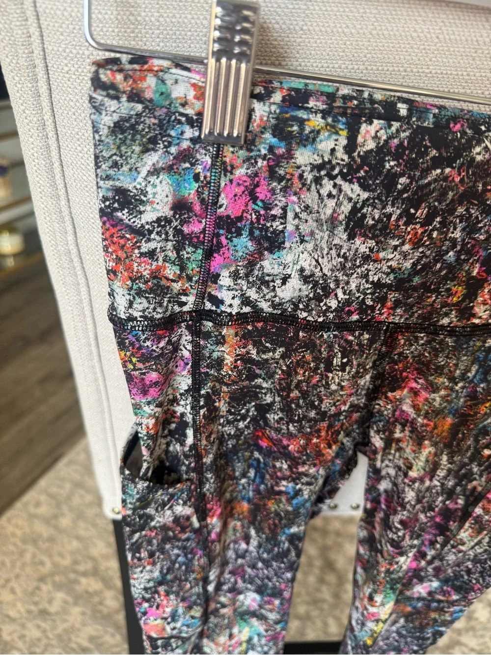 Lululemon Fast & Free Crop II 19” *Nulux leggings in Vitalize Multi, size 6.